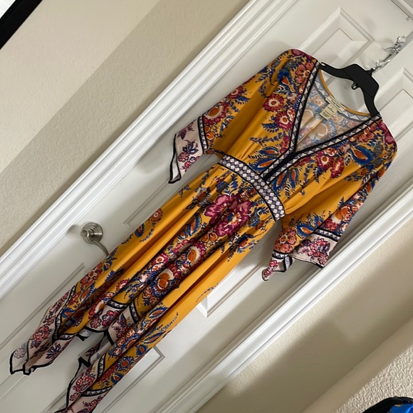 Flying Tomato yellow floral Dress Excellent NEW Condition - Picture 1 of 7